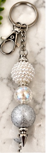 Handmade beaded keychain, design 07: Pearl & Silver