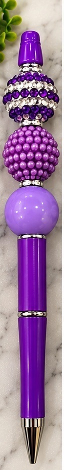 Handmade purple & lavender beaded pen design 02